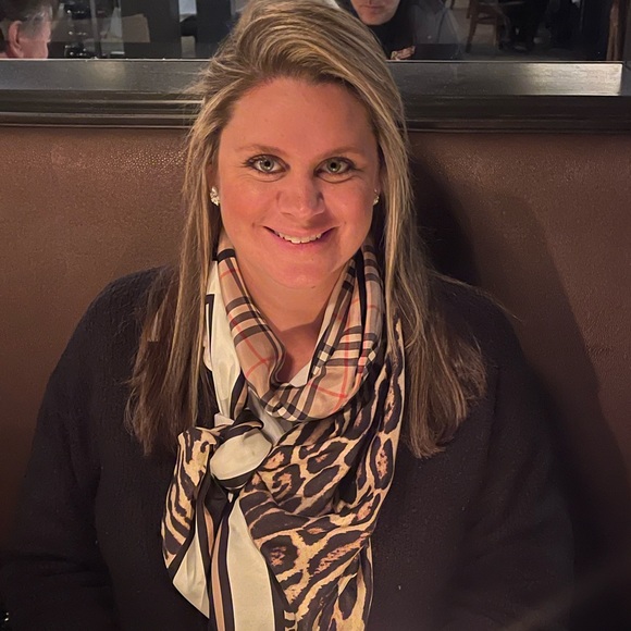 Meet Your Posher! - Picture 1 of 1